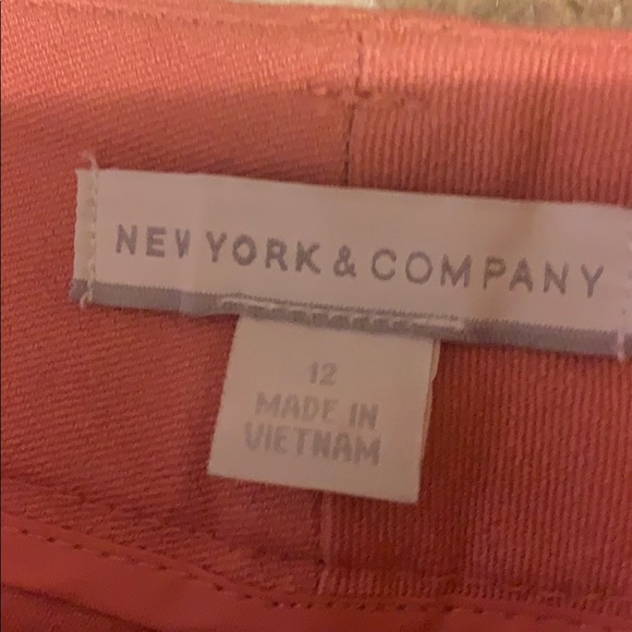 Light pink skirt - Picture 2 of 2